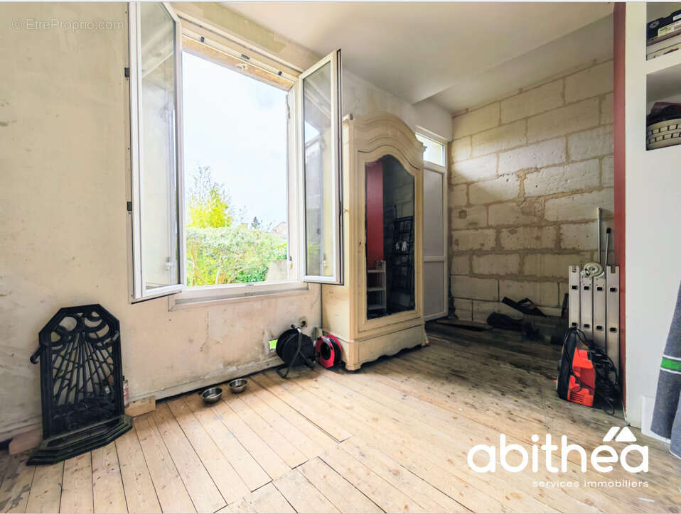 Echoppe à rénover de 58 m2 en plein coeur de Libourne ! - photo 5
