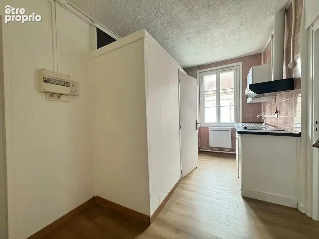 À vendre - appartement dans le centre ville de nonancourt - photo 3