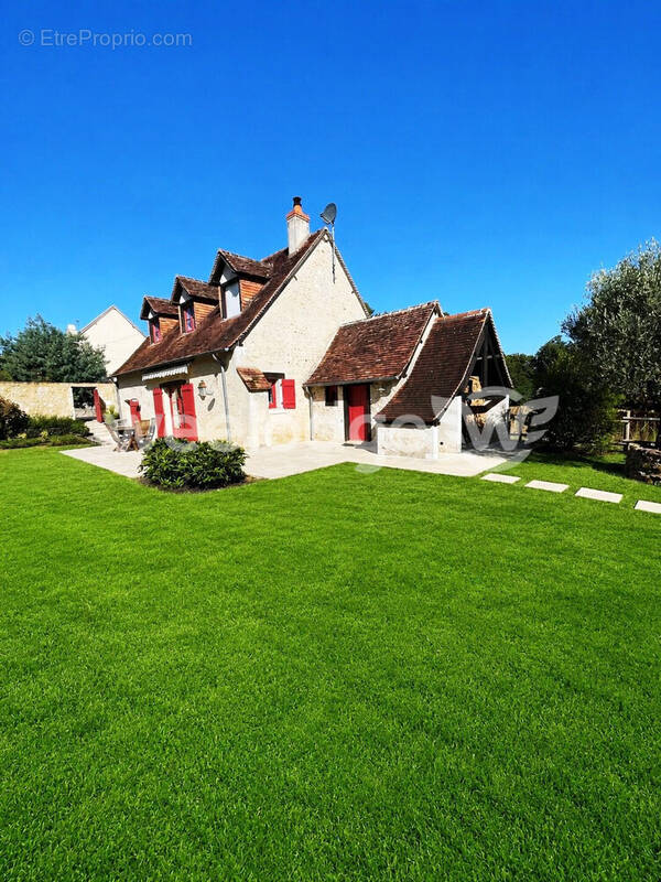 Maison 93 m² à Saint-Hilaire-Sur-Benaize  - photo 4
