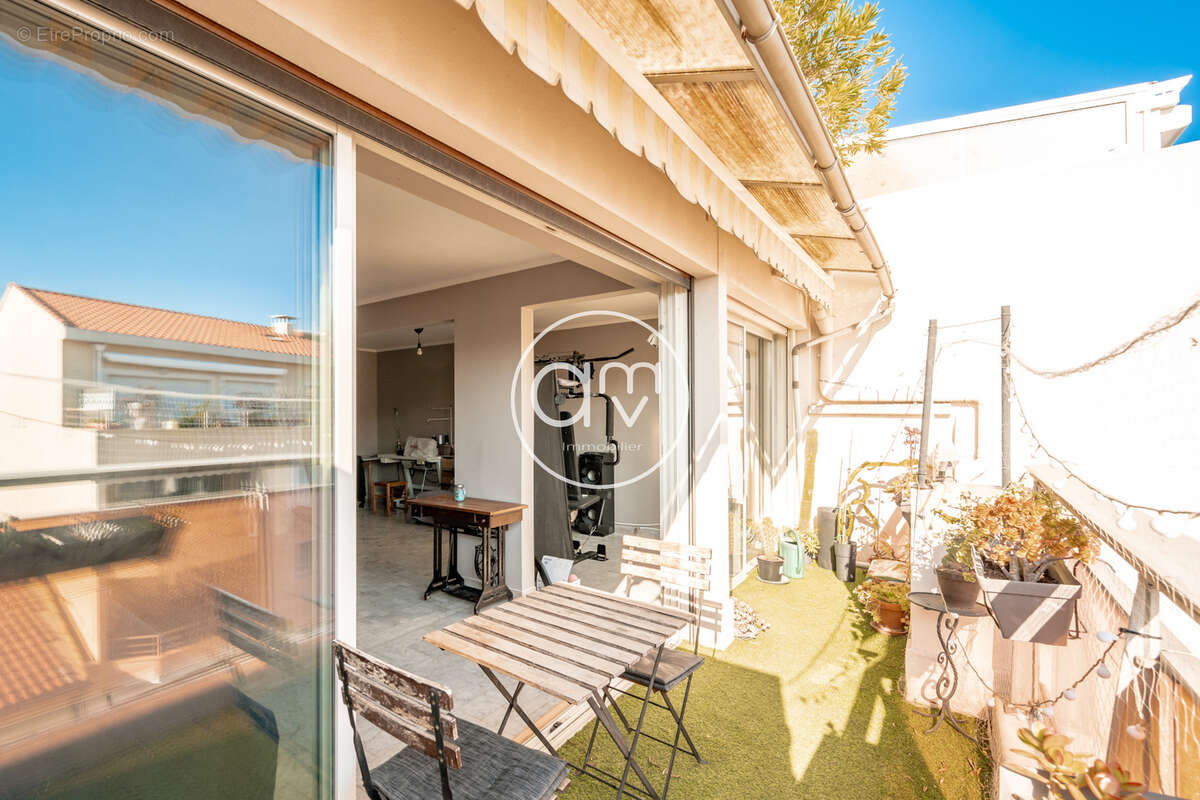 Appartement à HYERES