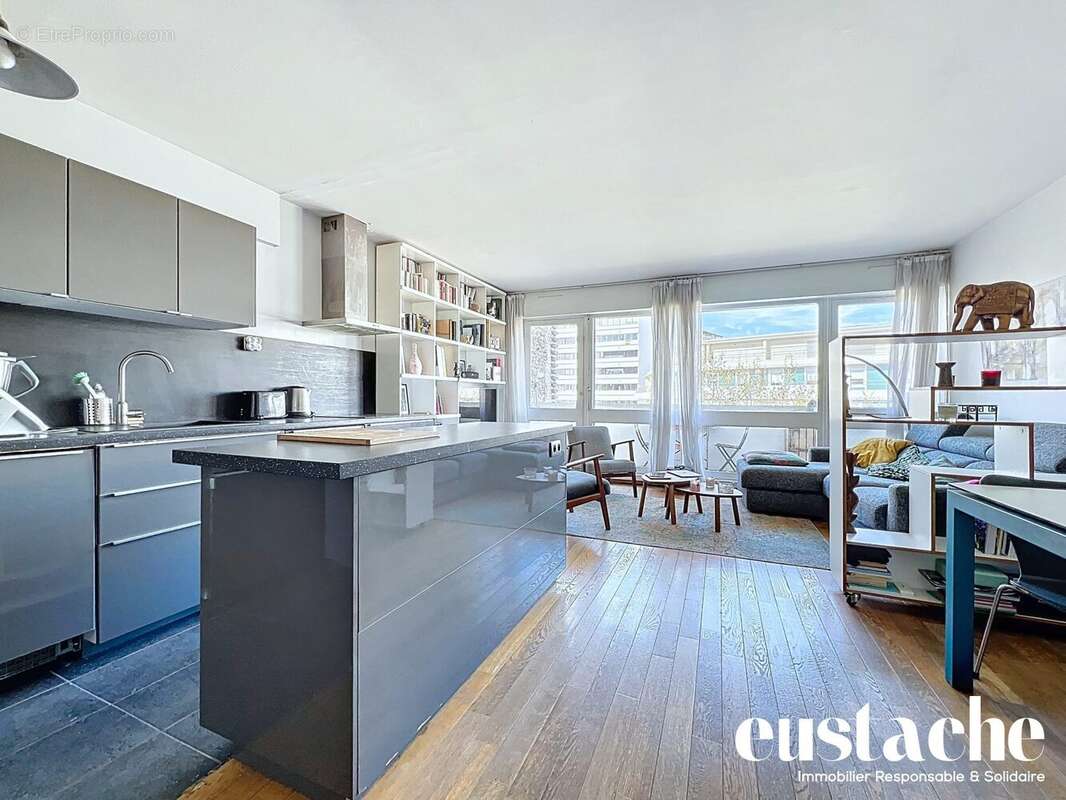 Appartement à PARIS-19E