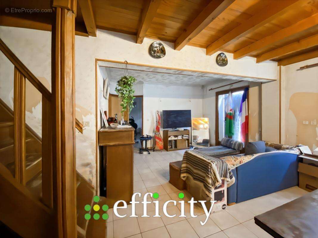 Appartement 410 m² à Ales  - photo 14