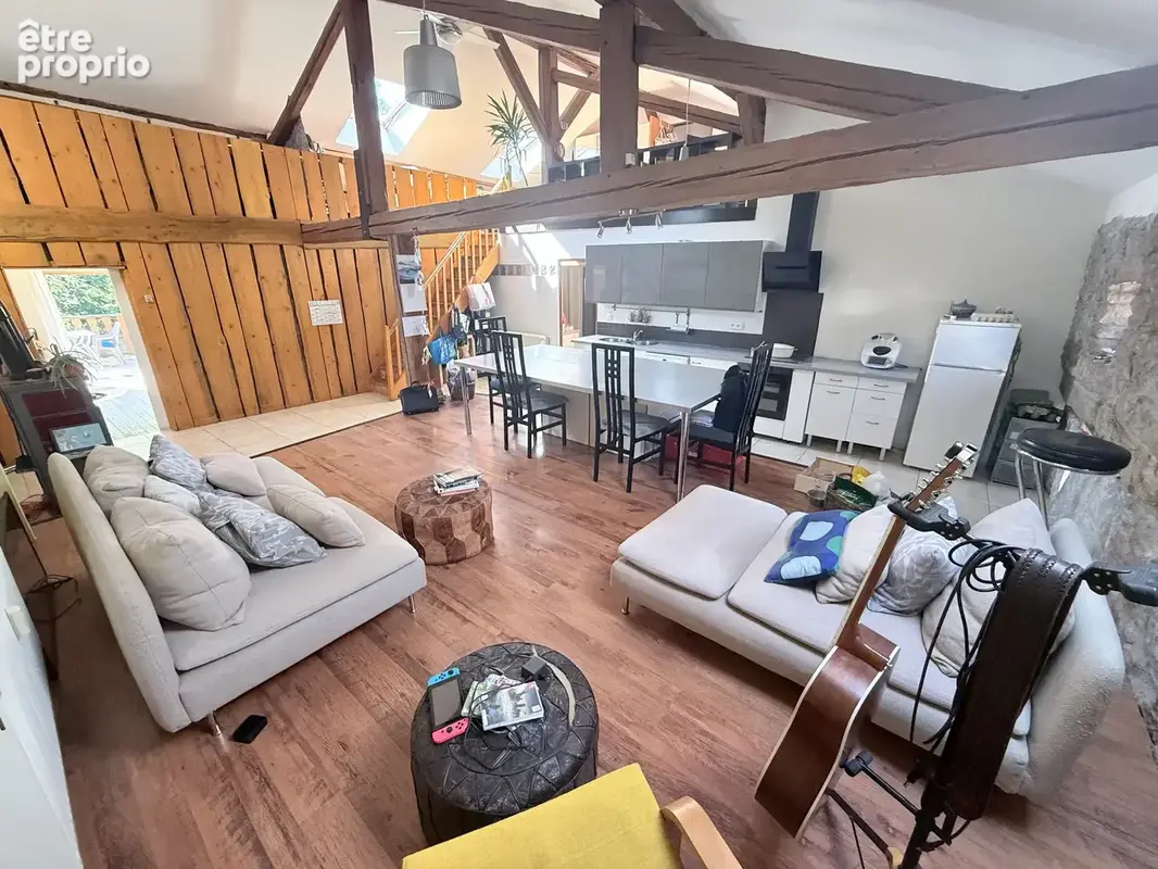 Poutay Immeuble 385m2 sur 9.40 ares avec 4 lots + jardin - photo 4
