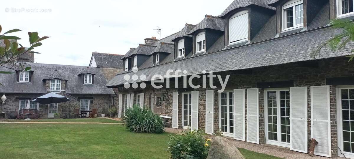 Maison à DOL-DE-BRETAGNE