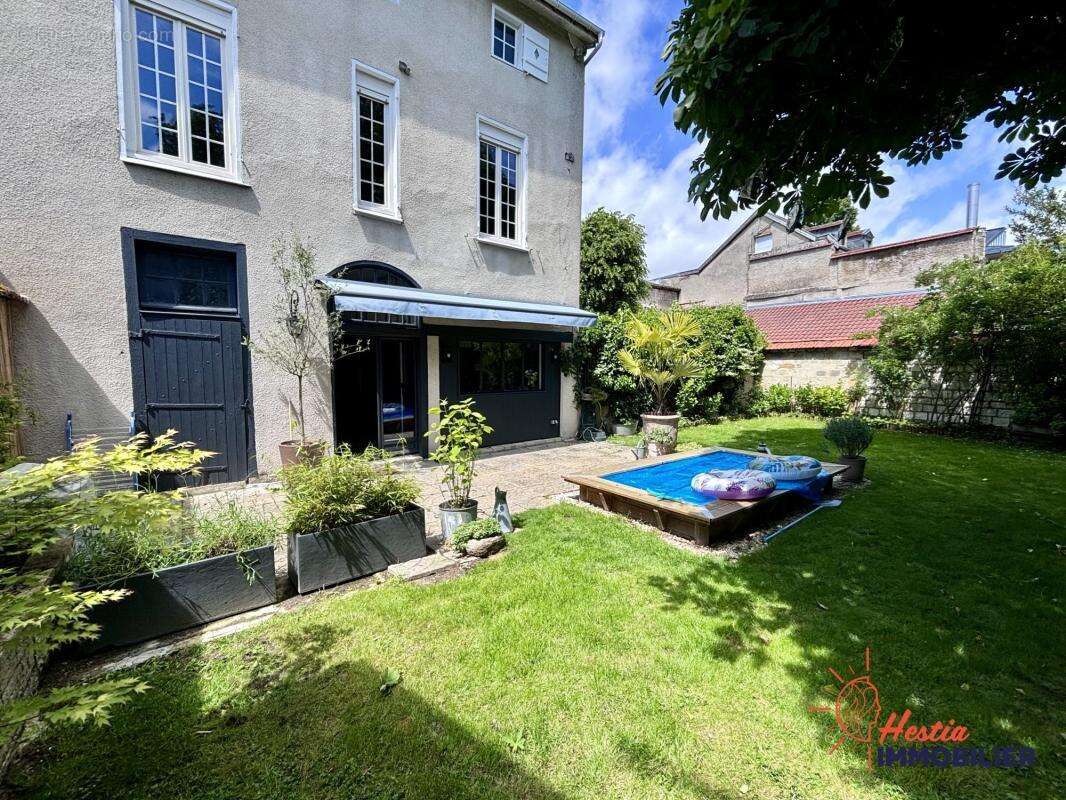 Magnifique maison bourgeoise au coeur du centre-ville avec jardi - photo 10