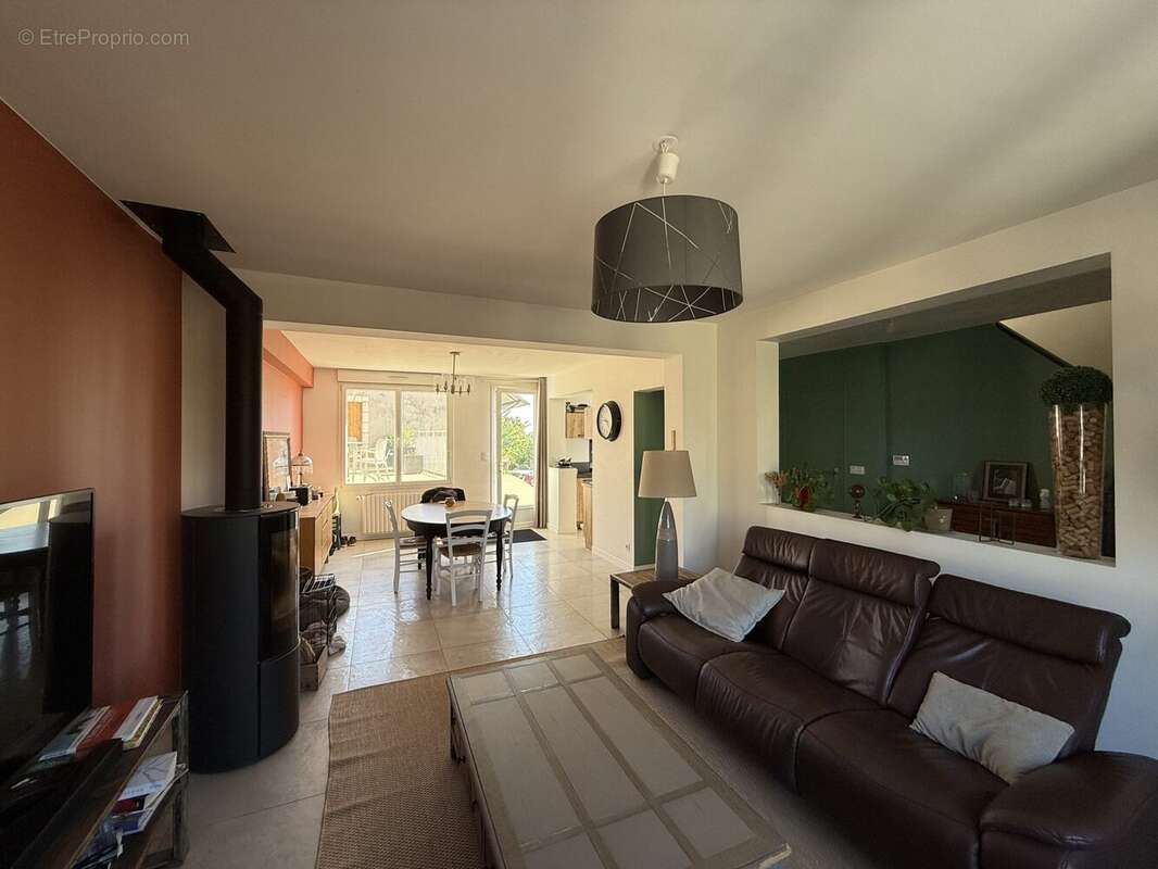 Maison à LOIGNE-SUR-MAYENNE