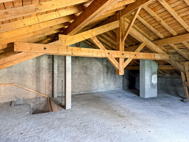 Maison à vendre 6 pièces GEX (01) - photo 17