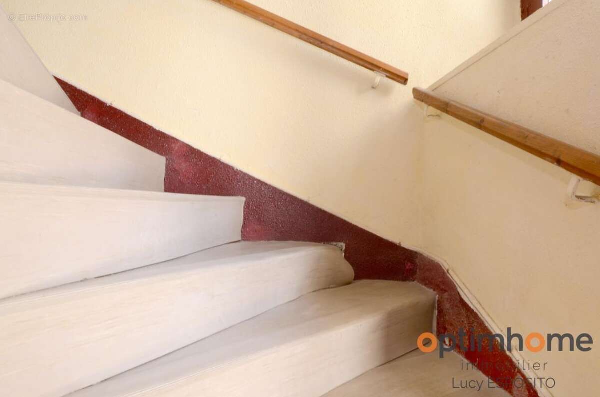  Opportunité Unique au Cœur du Village Historique de Confolens !  - photo 44