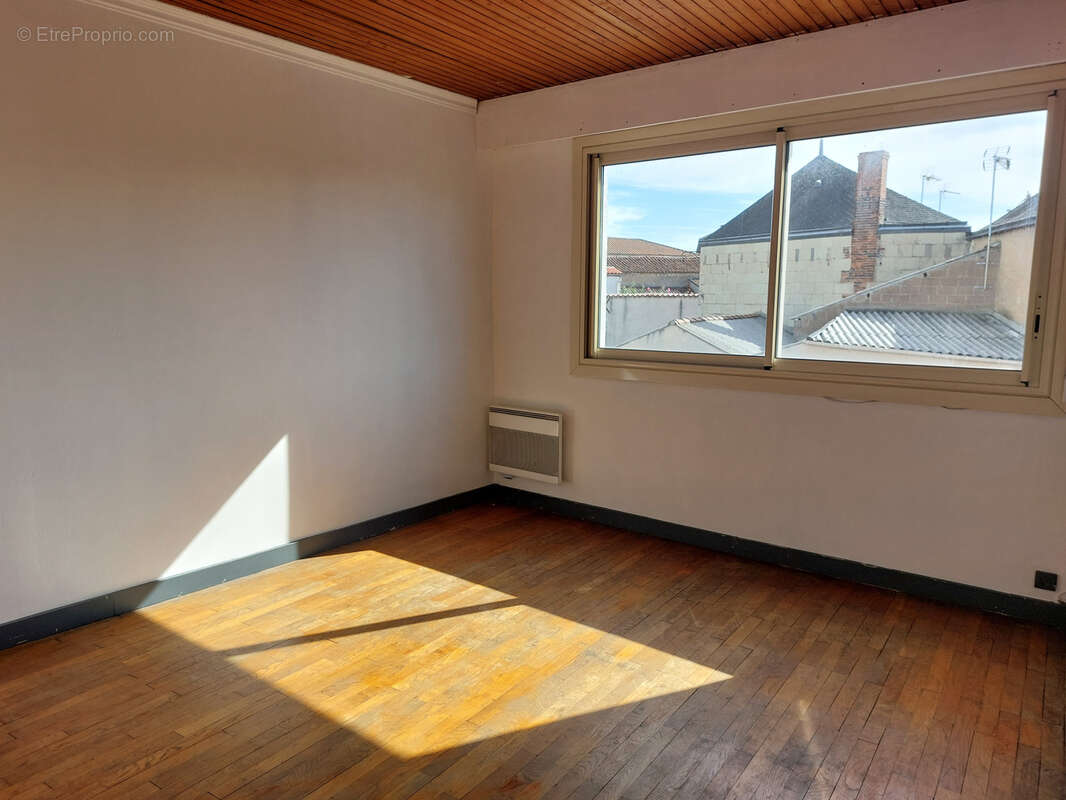 Maison à ARGENTON-L&#039;EGLISE