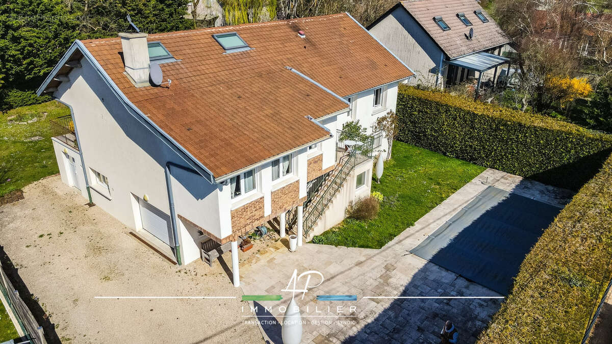 Maison familiale 147 m2   Terrain 985 m2 avec piscine   Clénay (21490) - photo 21