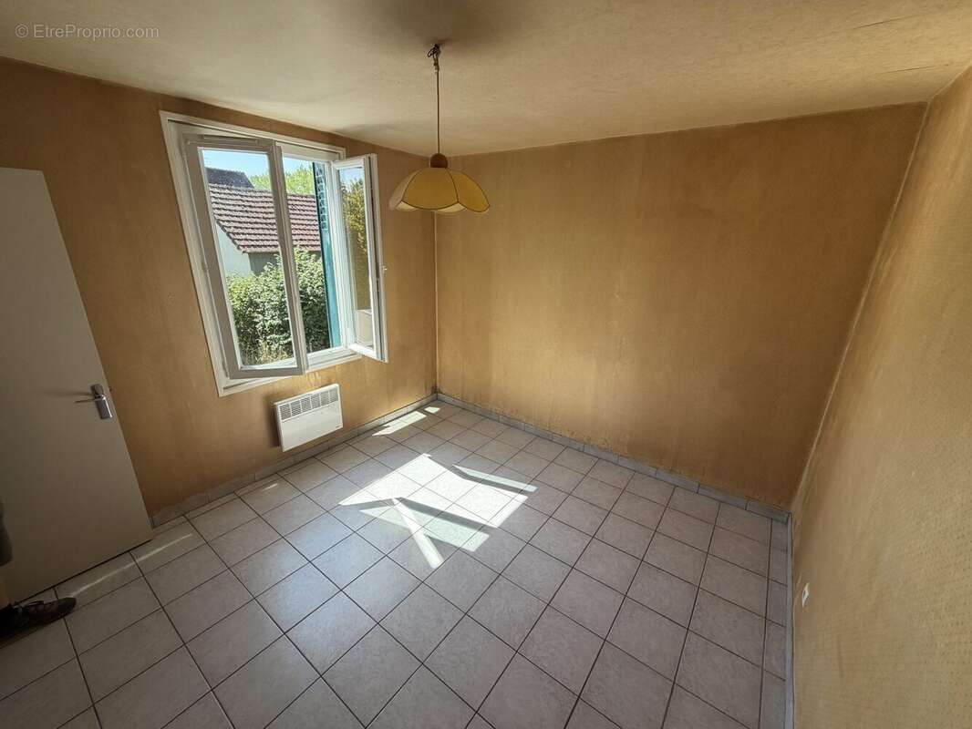 Maison 91 m² à Nevoy  - photo 8
