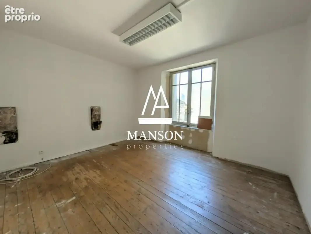 Appartement 197 m² à Guingamp  - photo 8