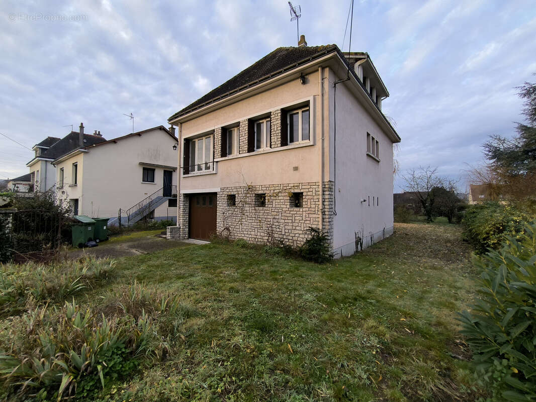 Maison à CHAMBRAY-LES-TOURS