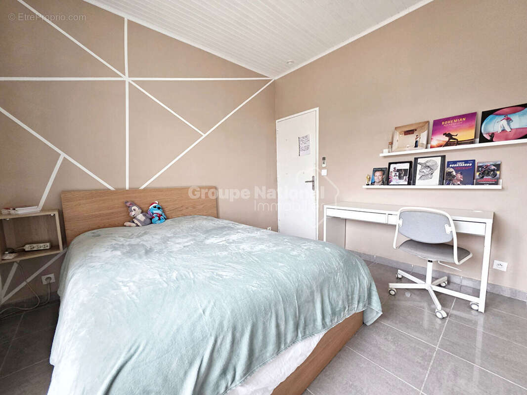 Maison 5 pièces, 137 m² Quartier prisé, proche du lac - photo 15