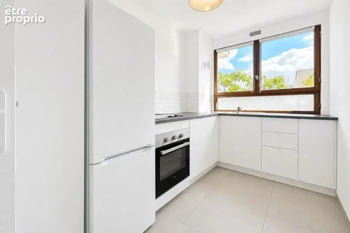 Bel appartement 2 pièces avec balcon à Fontenay - photo 3