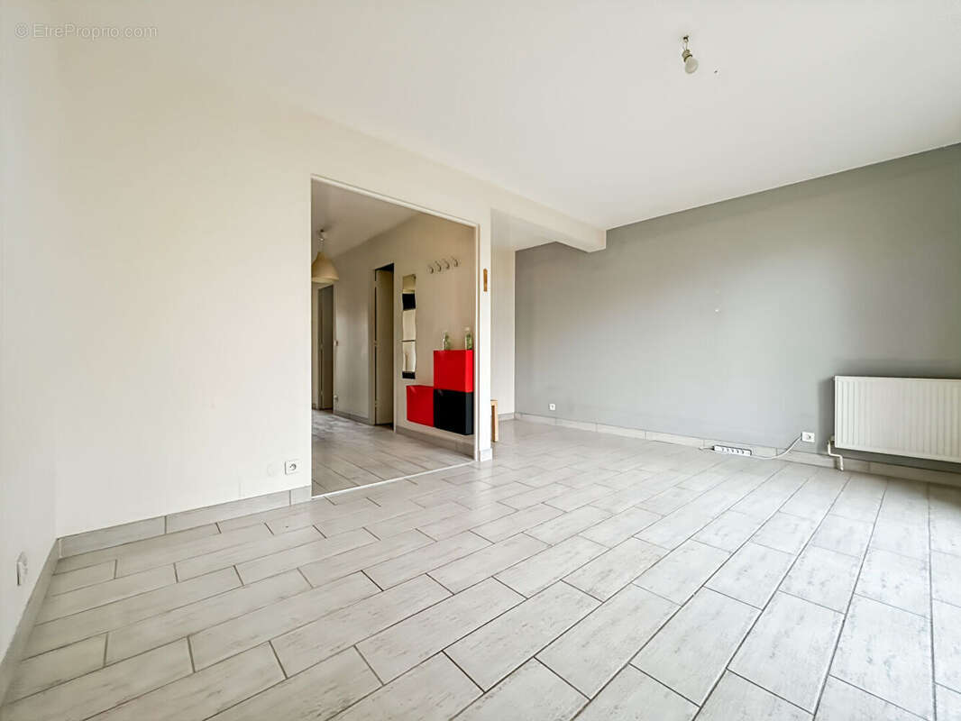 Appartement à ROSNY-SOUS-BOIS