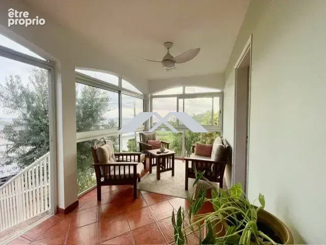 Maison 6 pièces 160 m² à vendre à Saint-Joseph (97480) - photo 1