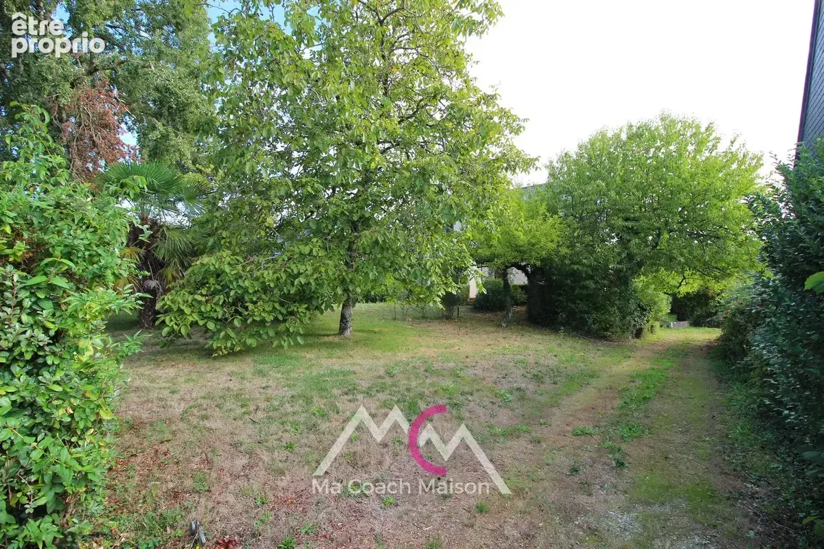 PLESSE centre, belle maison néo bretonne sur sous-sol - photo 17