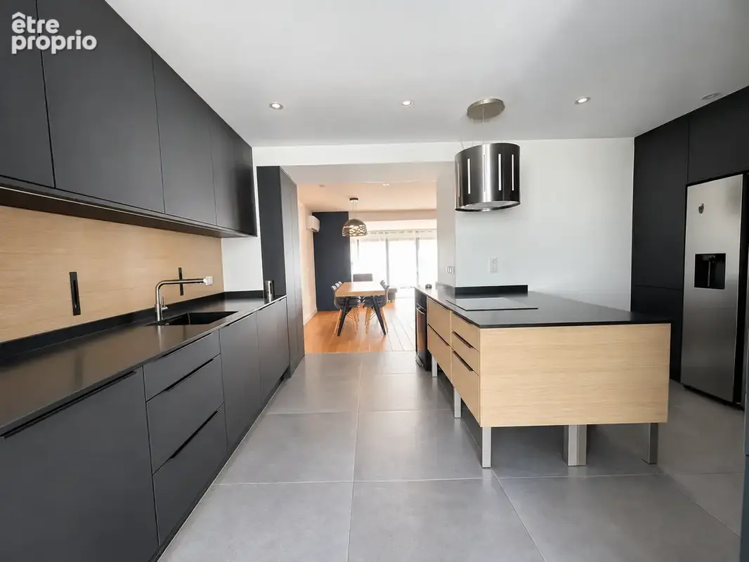 Propriété familiale rénovée avec piscine   sainte-foy-lès-lyon - photo 7