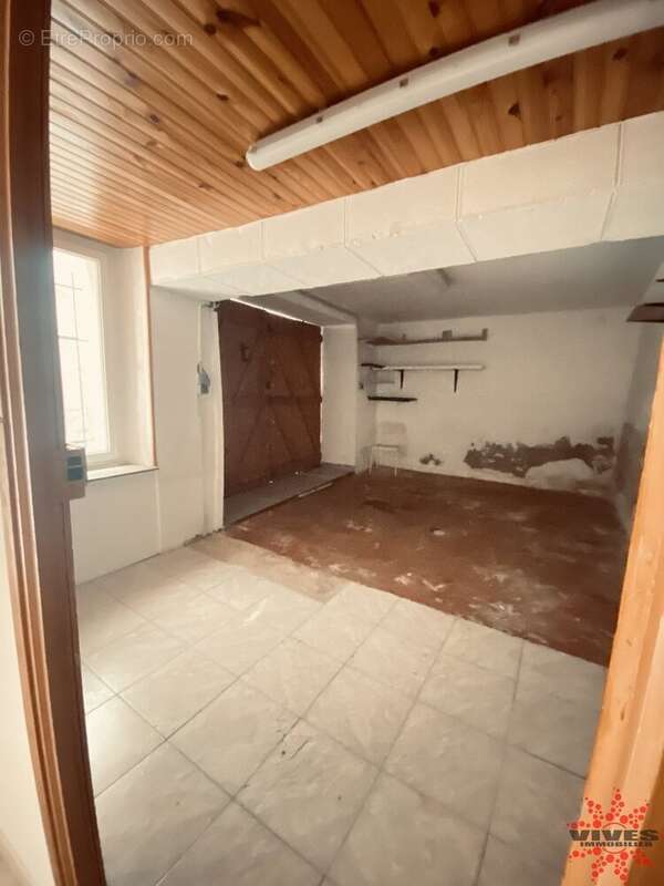 Maison à NISSAN-LEZ-ENSERUNE