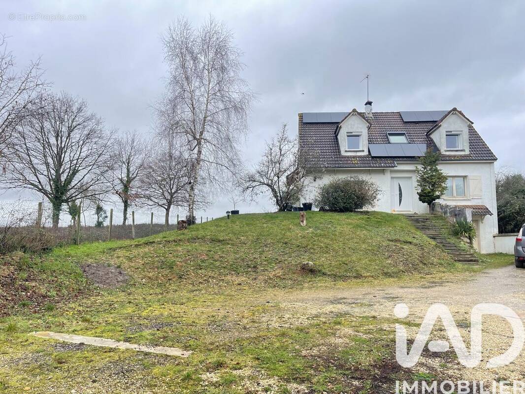 Photo 1 - Maison à SOUCY