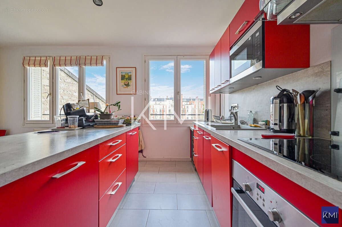Appartement à PARIS-20E