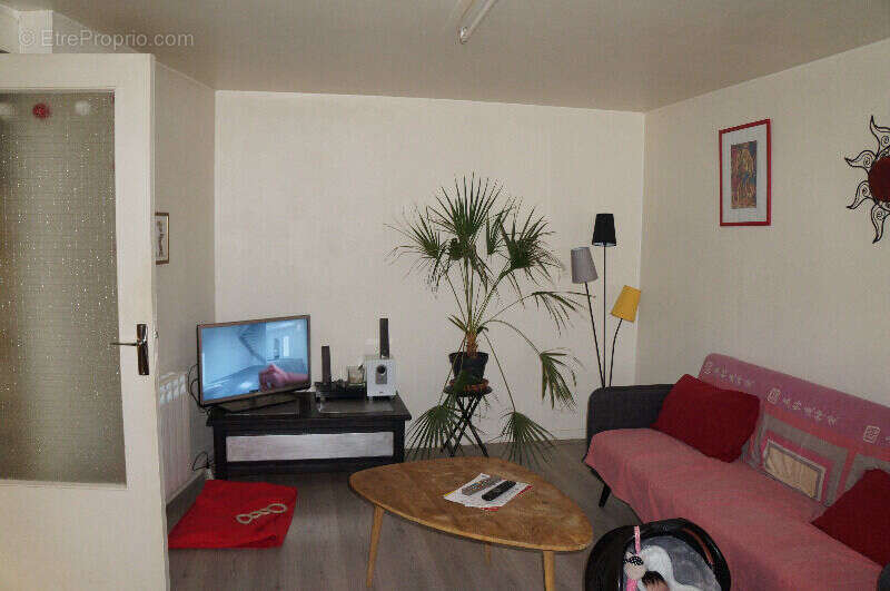 Appartement 250 m² à Rioz  - photo 3