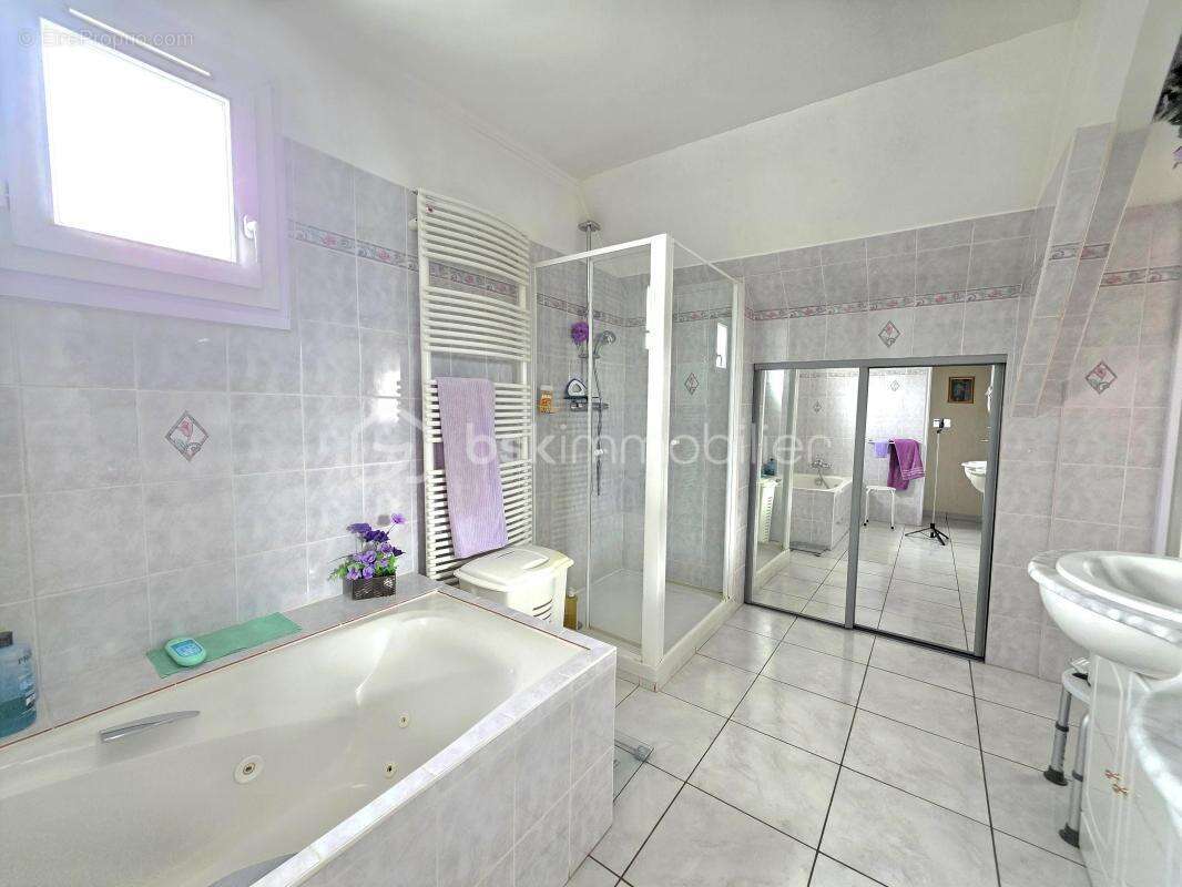 Maison à BALLAINVILLIERS