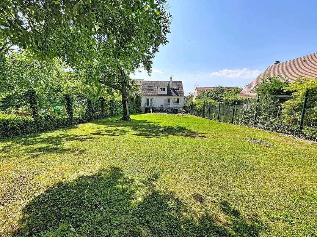 Maison à YERRES