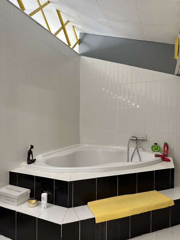 Maison à LATOUR-BAS-ELNE