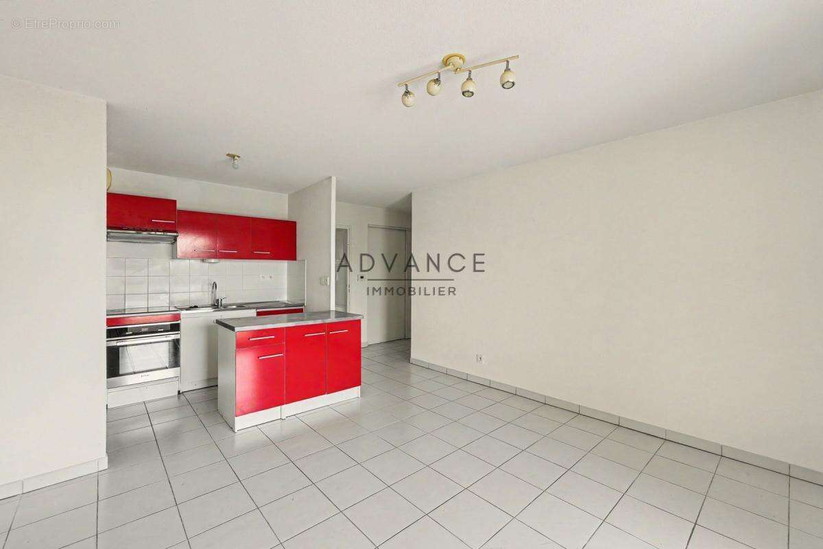 EXCLUSIVITÉ - Appartement T3 Avec place sous sol - photo 6