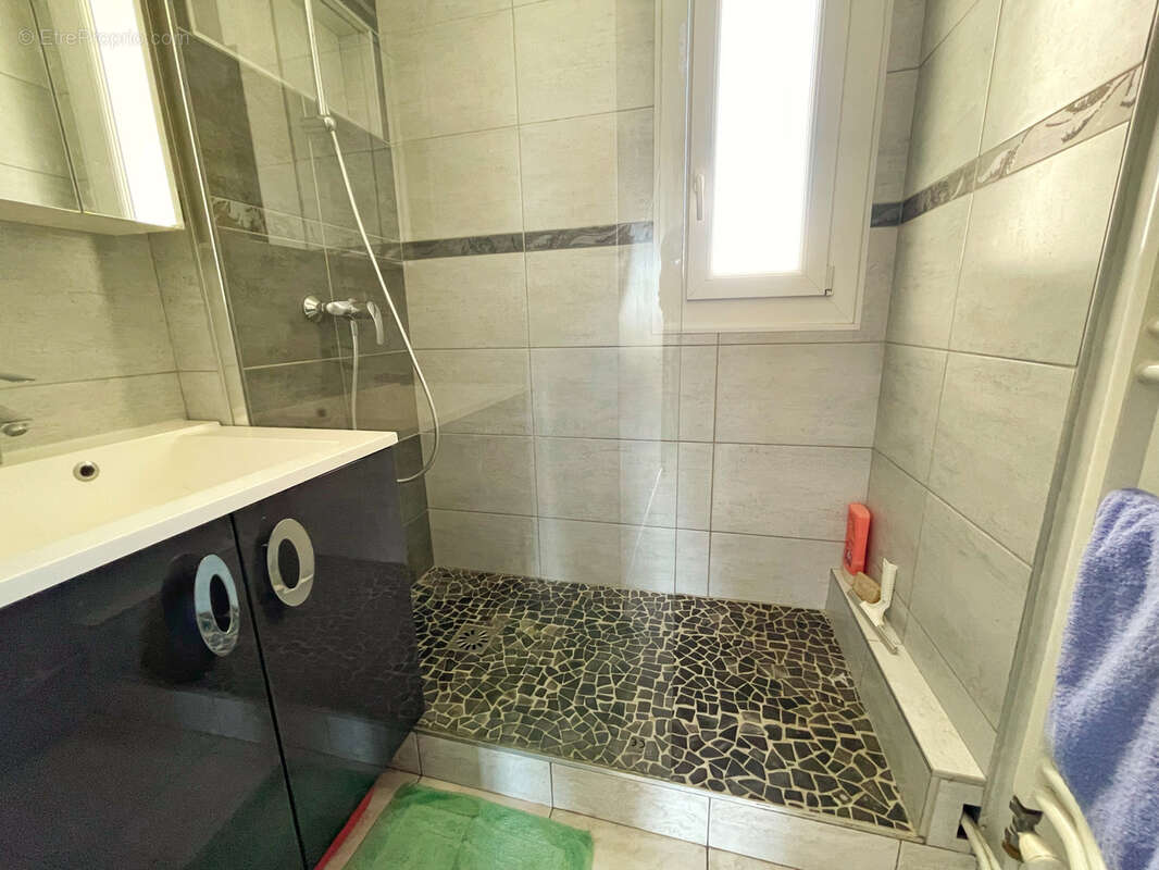 Appartement à BRON