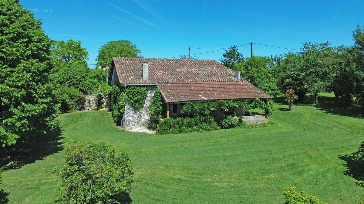 Ferme rurale en pierre offrant une vue imprenable - photo 17