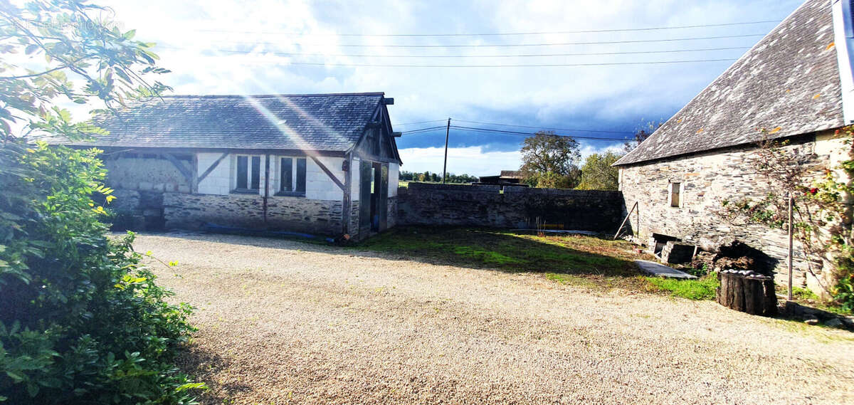 Maison à SAINT-MATHURIN-SUR-LOIRE