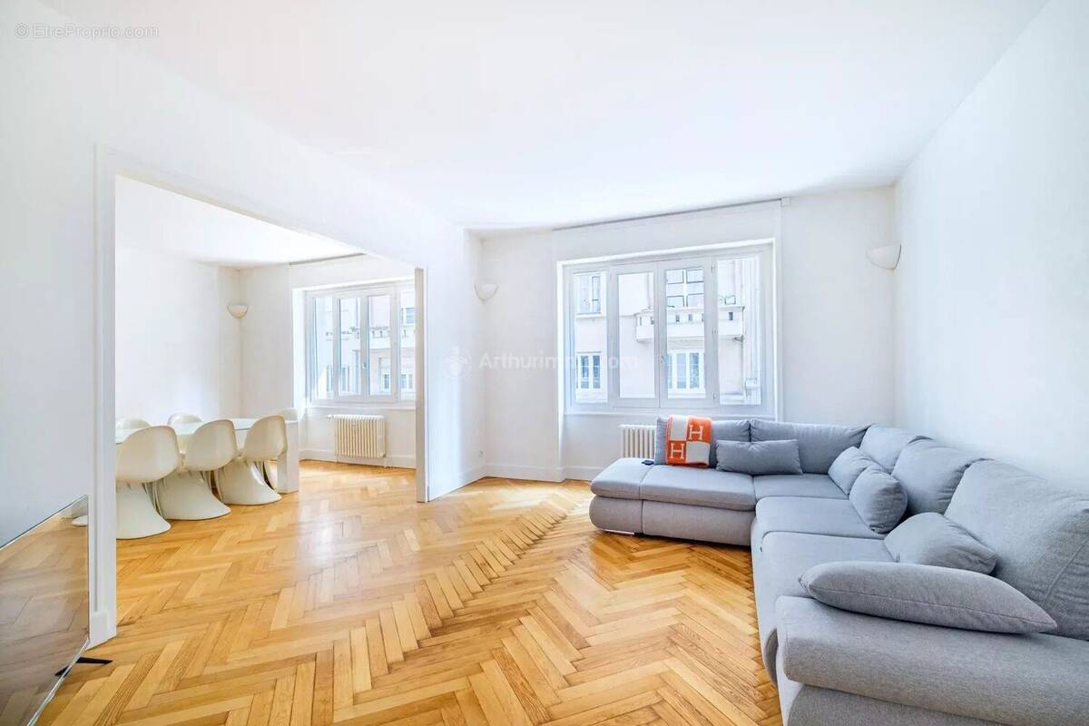 Appartement à LYON-6E