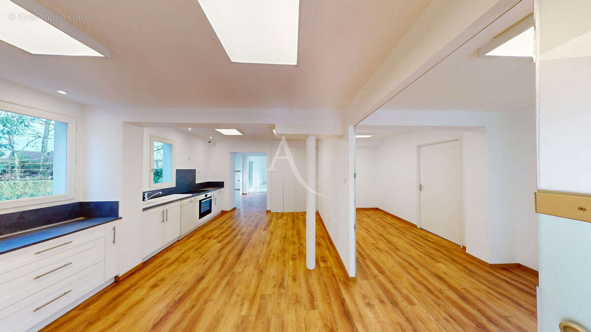 Villa d'Architecte Familiale de 240 m² . Lumière, Espaces et Nature - photo 8
