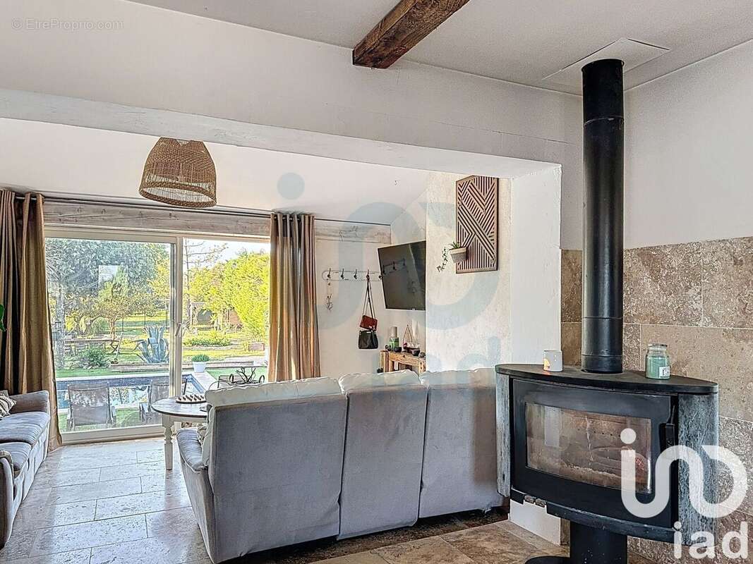 Photo 2 - Maison à EYRAGUES