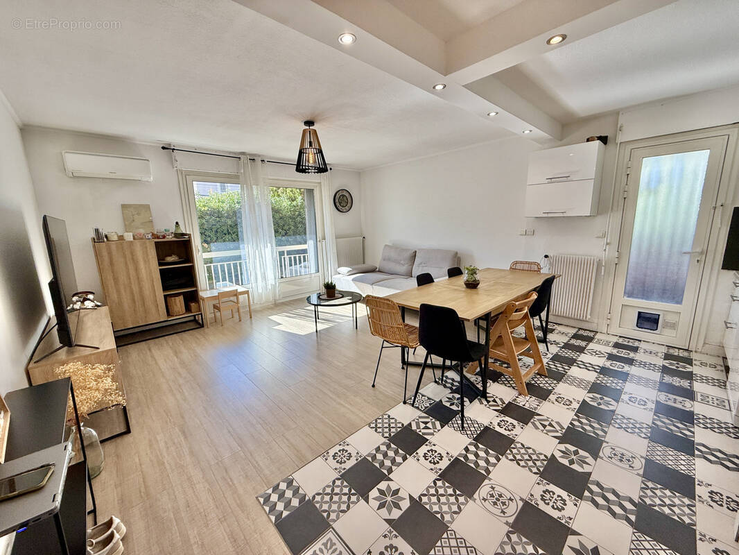Appartement à MARSEILLE-12E