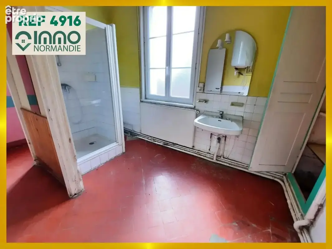 4916 - maison de 1870 - rénovation complète à  prévoir - photo 9