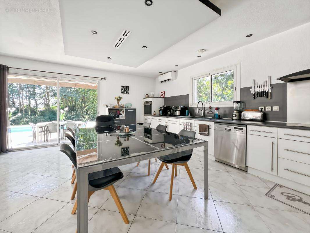 Maison 145 m² à Riviere-Saas-Et-Gourby  - photo 13