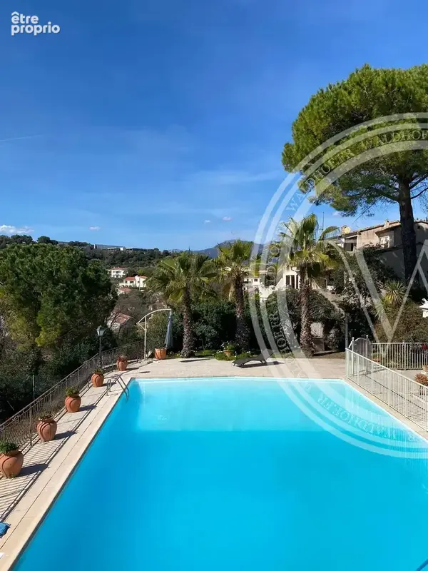 Appartement d’exception en duplex – Esprit villa – Piscine & tennis - photo 8