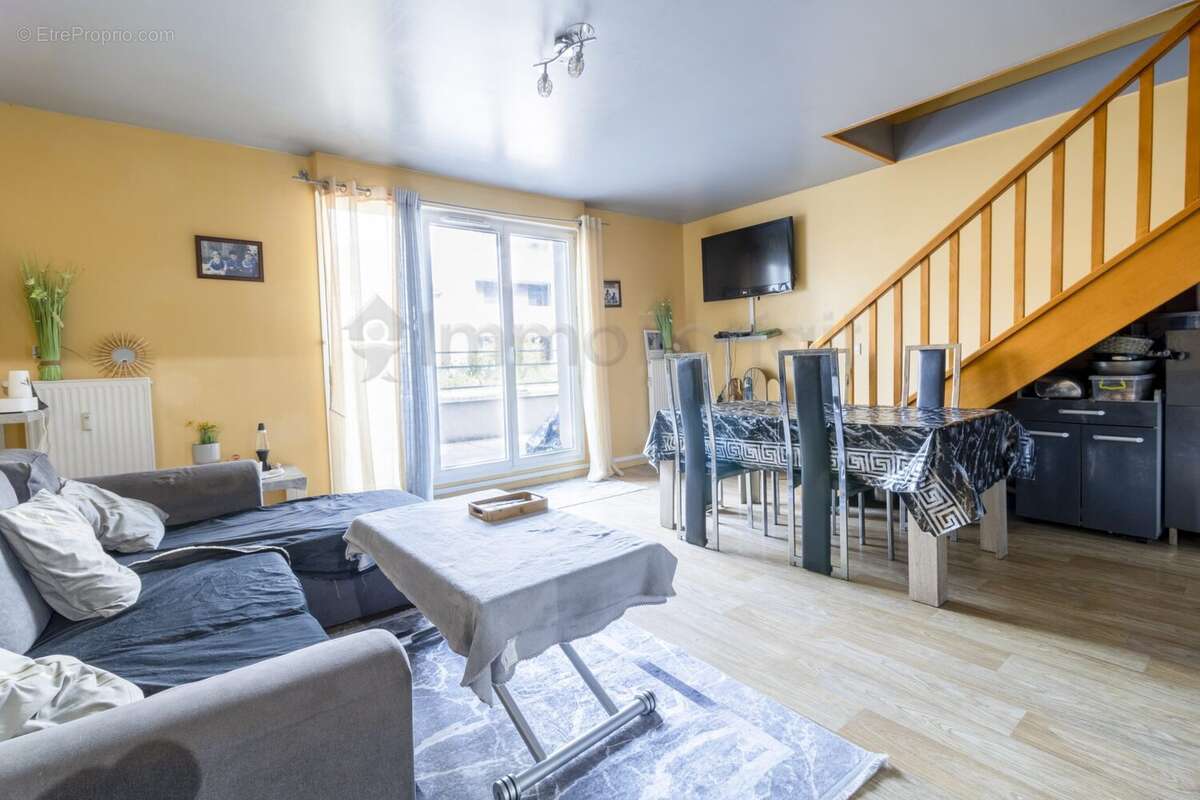 Appartement 78 m² à Bobigny  - photo 2