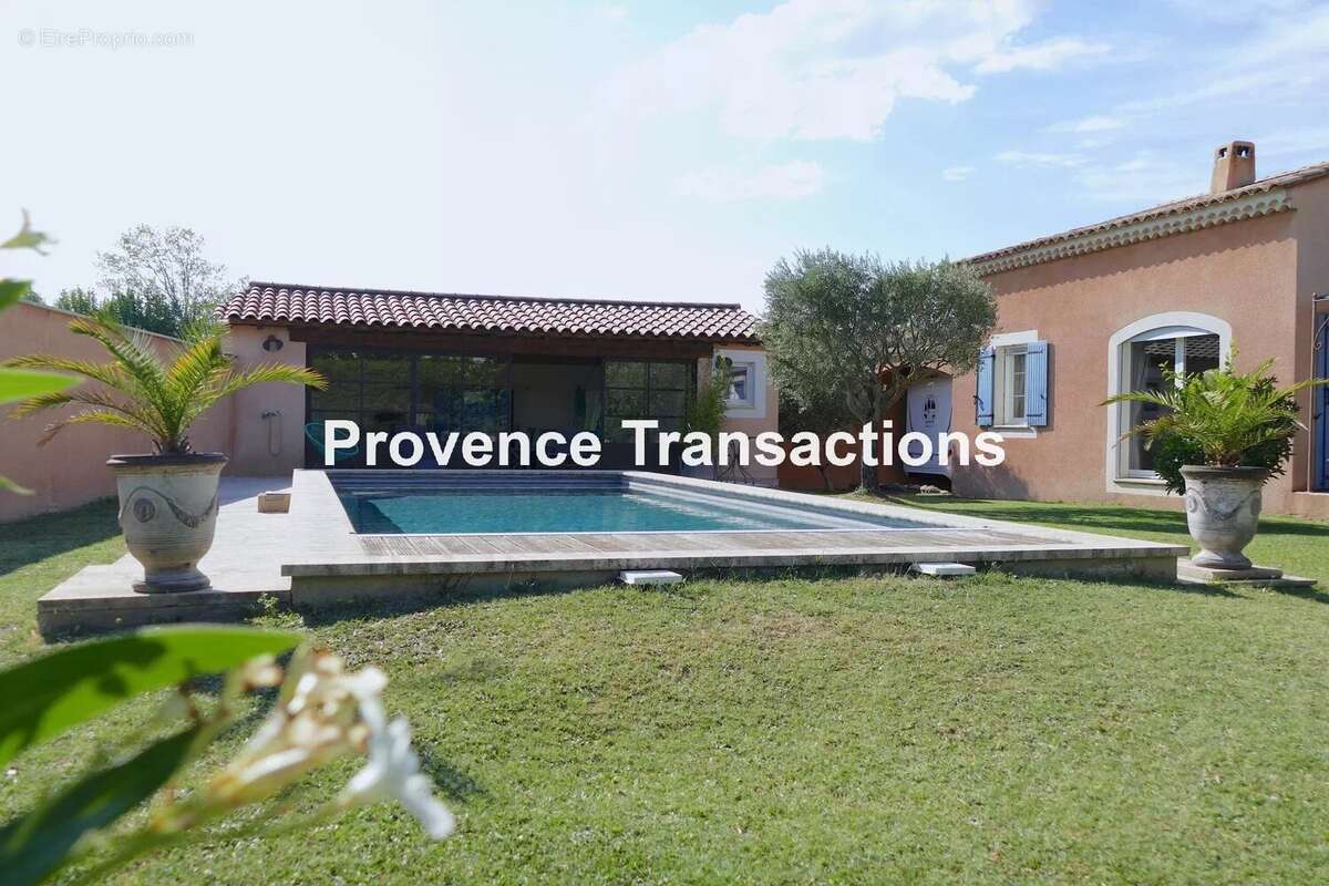 Très belle maison avec grandes dépendances - photo 5