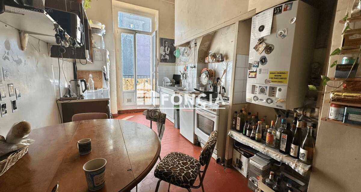 Appartement à MARSEILLE-6E
