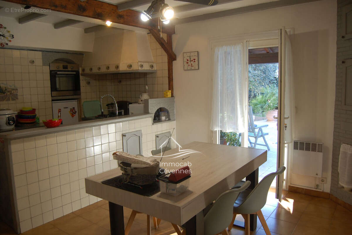 Maison à SAINT-CHRISTOL-LES-ALES