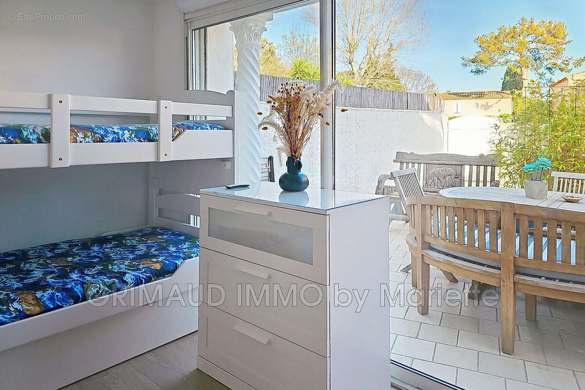 Appartement à GRIMAUD