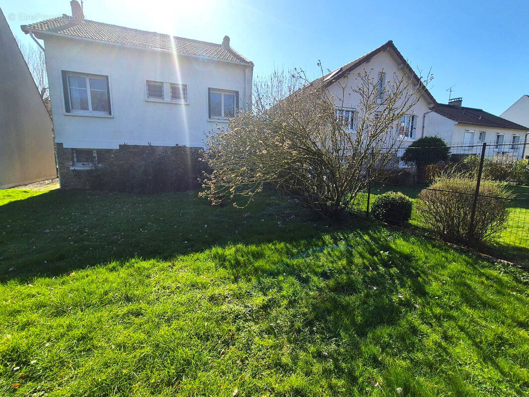 Maison à JOUY-EN-JOSAS