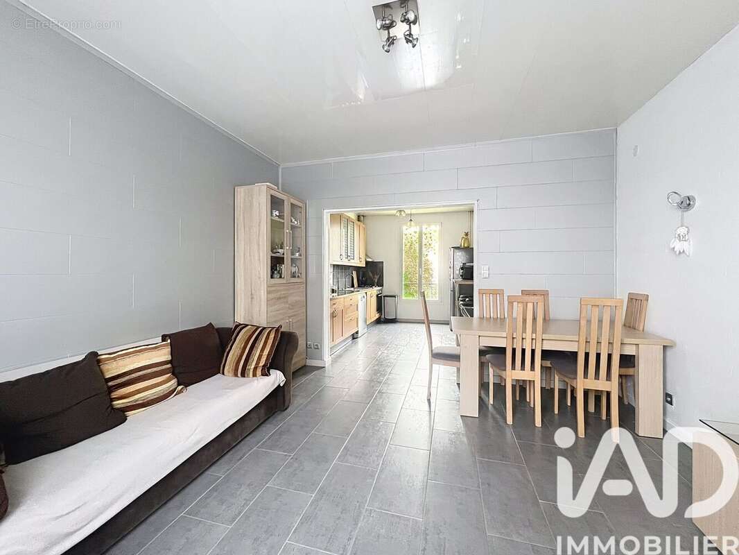 Photo 4 - Maison à GRETZ-ARMAINVILLIERS