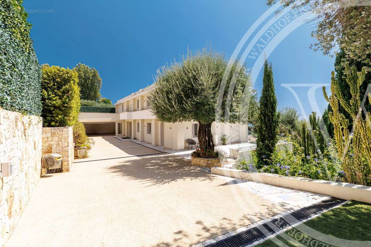 Maison à CAP-D'AIL