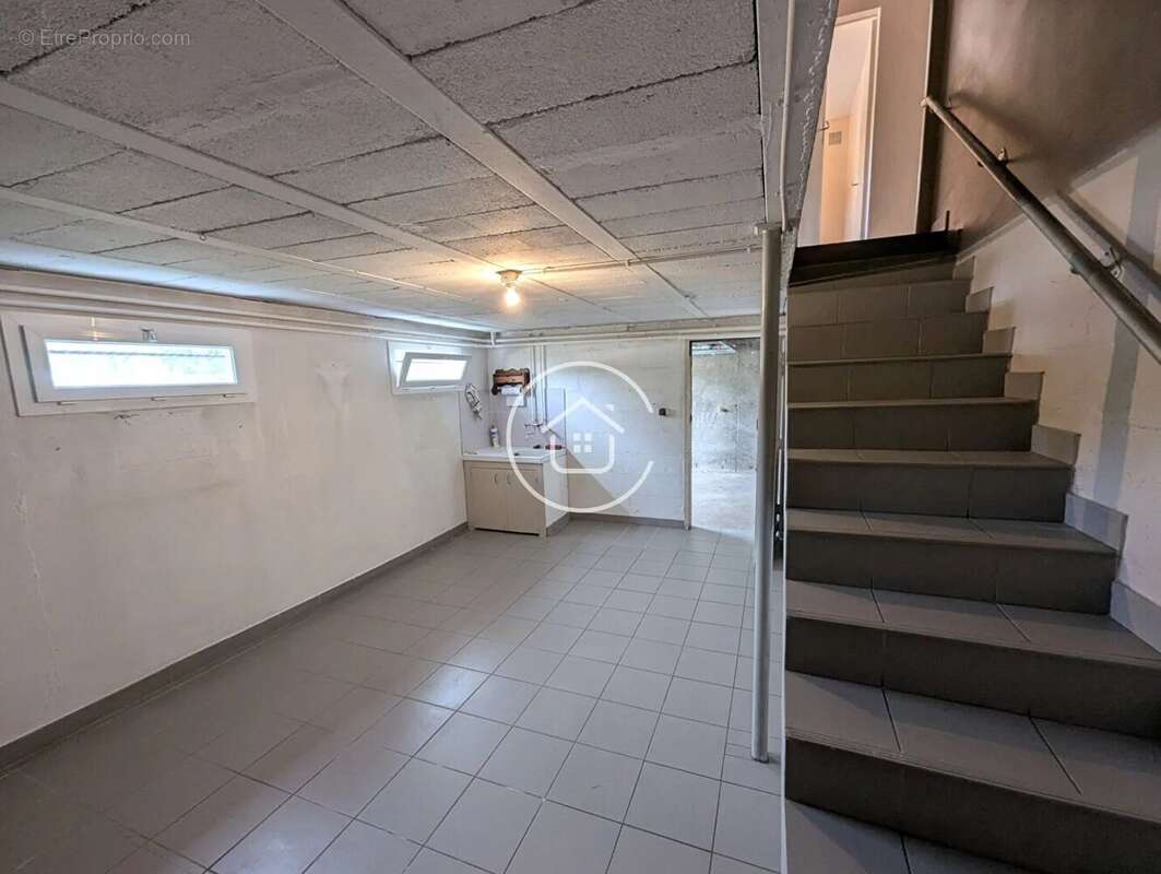 Maison 6 pièces à vendre à Cellettes - 185 000 € - photo 9